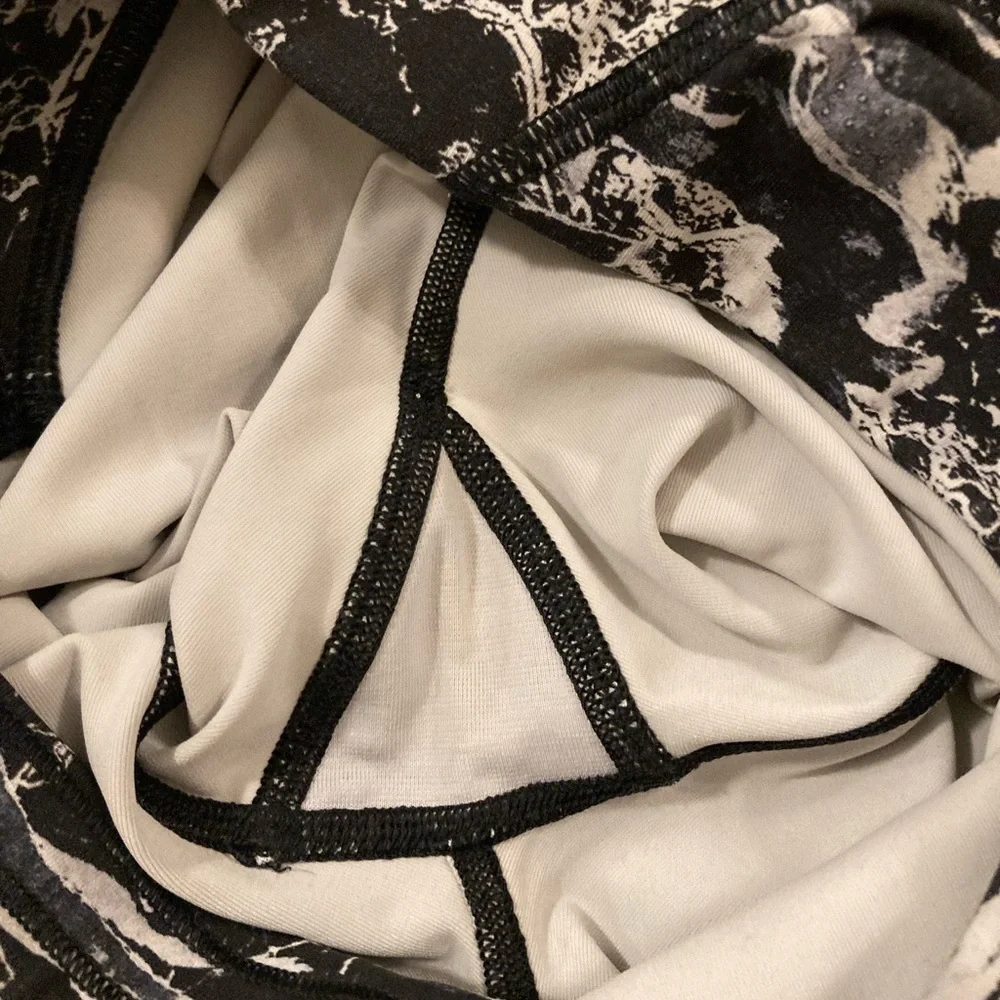 Lululemon Train Times 7/8 Pant 25